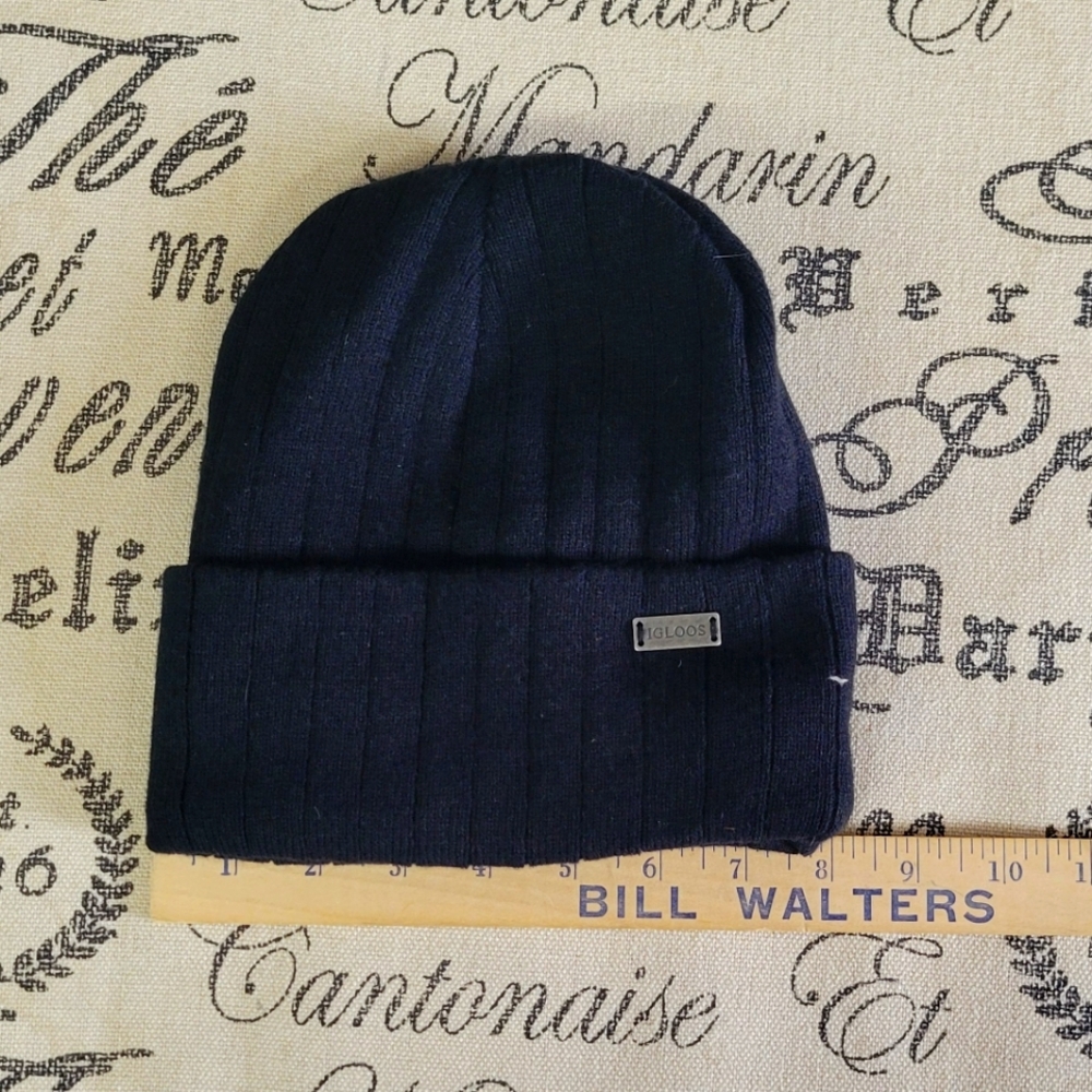 IGLOOS winter hat